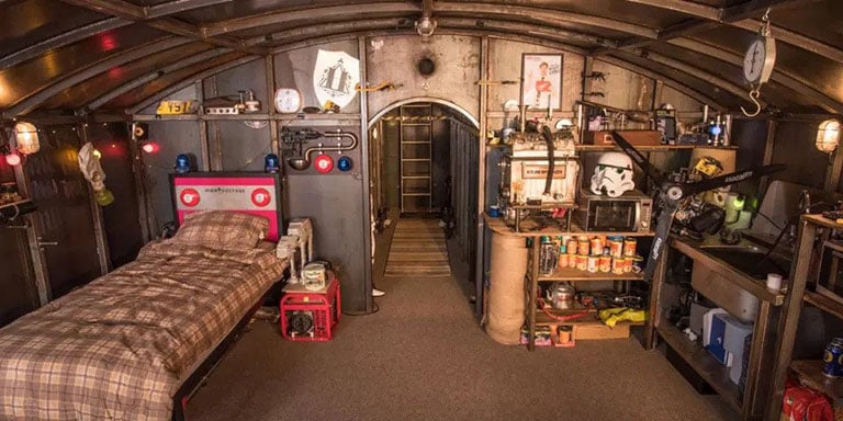 Pros and Cons of Bugging In: Is Staying Home During a Crisis the Best ...